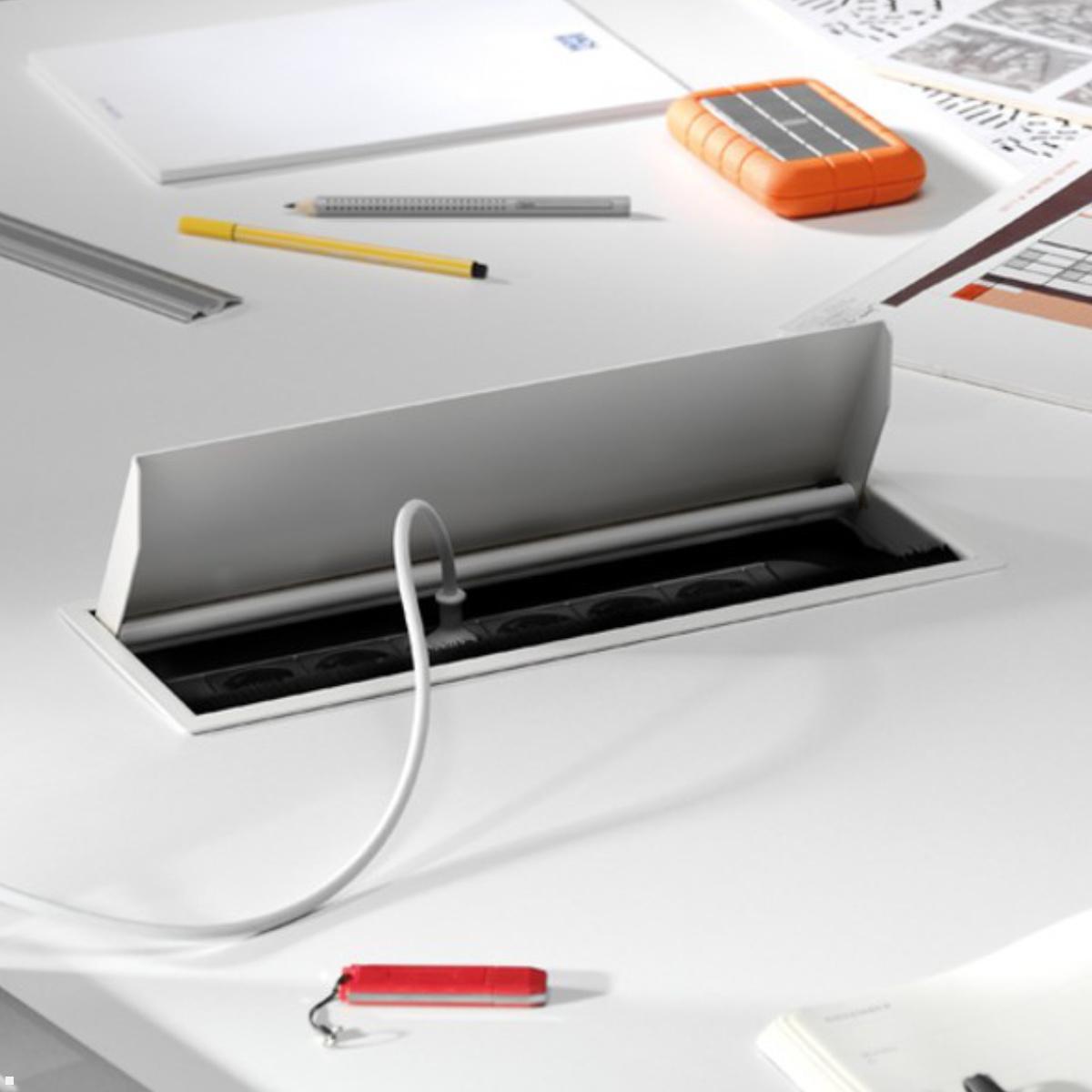 Bachmann CONI Modulträger 4-fach 3x Steckdose 2x CAT6a  (333.2167), Anwendungsbeispiel