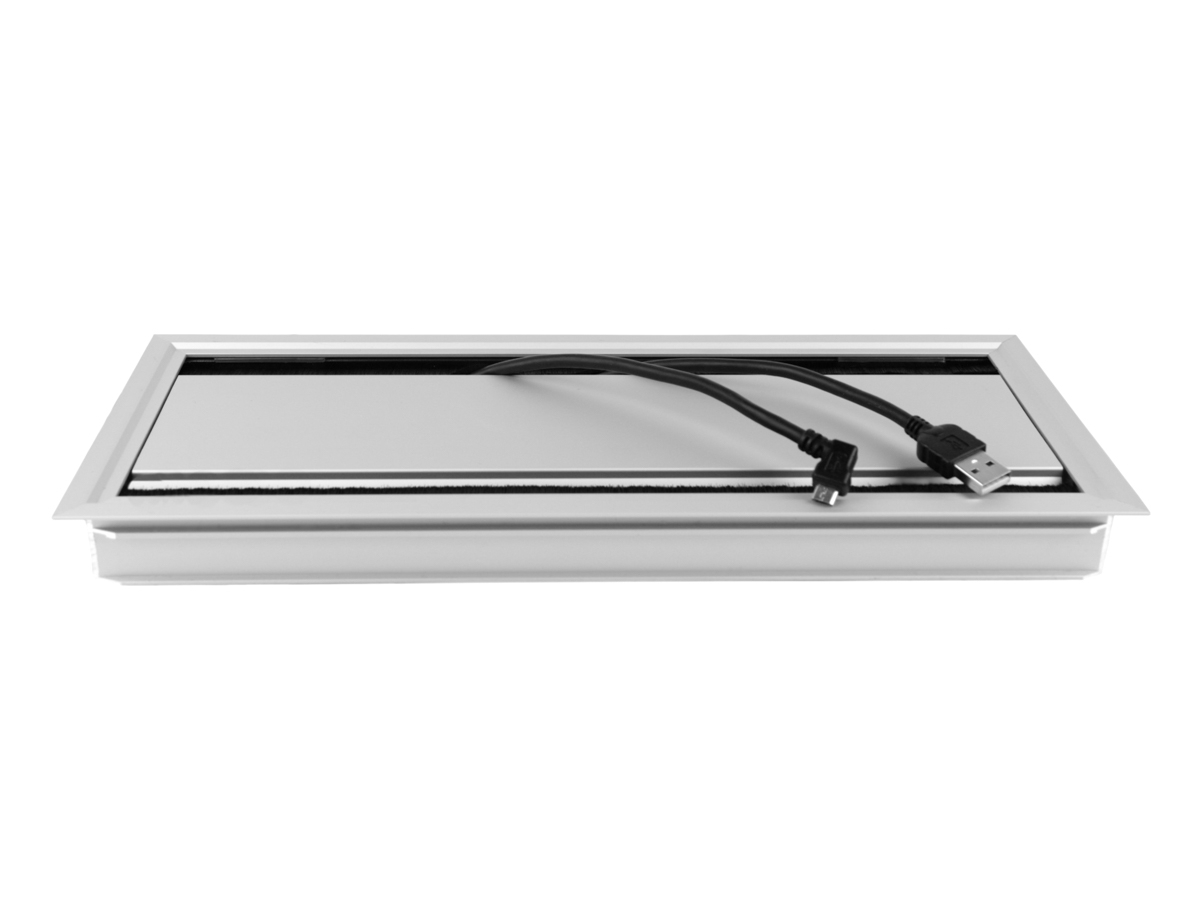 TecLines TKD009E Tisch Kabeldurchführung 135x320mm, Alu eloxiert Anwendungsbeispiel TecLines TKD009E Tisch Kabeldurchführung 135x320mm, Alu eloxiert Anwendungsbeispiel