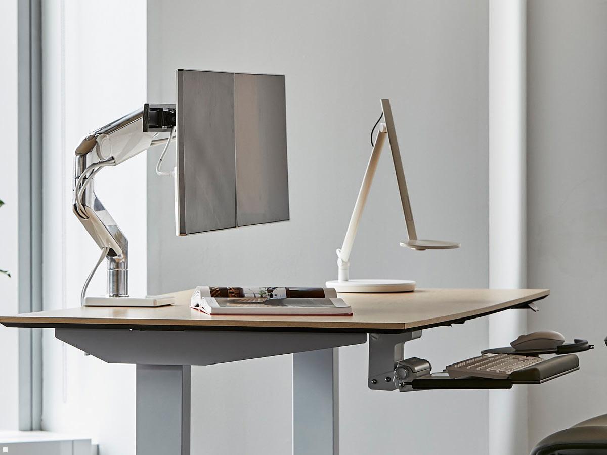 Humanscale M8.1 Monitorhalter Tisch Durchschraub, schwarz, Anwendung Home Office Humanscale M8.1 Monitorhalter Tisch Durchschraub, schwarz, Anwendung Home Office