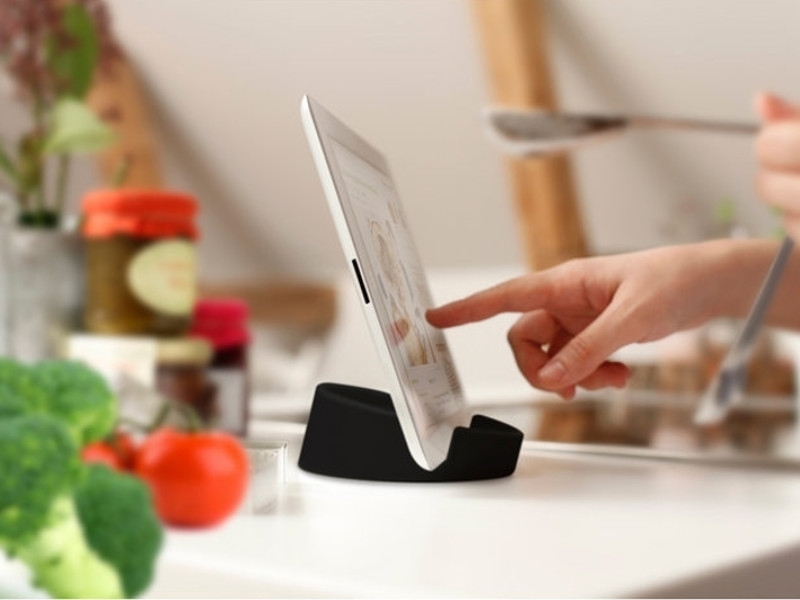 Bosign Tablet Ständer Silikon, schwarz Tablet Online Rezeptbuch Bosign Tablet Ständer Silikon, schwarz Tablet Online Rezeptbuch