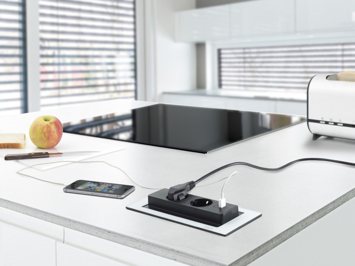 EVOLine BackFlip Standard 2x Steckdose, 1x USB Charger Anwendung Küche EVOLine BackFlip Standard 2x Steckdose, 1x USB Charger Anwendung Küche