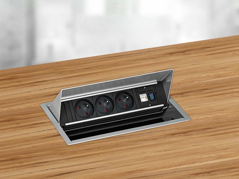 Bachmann CONEO Set Einbau Steckdose 4-fach 1x Steckdose, 2x CM, USB Charger (900.408) Anwendung Büro Bachmann CONEO Set Einbau Steckdose 4-fach 1x Steckdose, 2x CM, USB Charger (900.408) Anwendung Büro