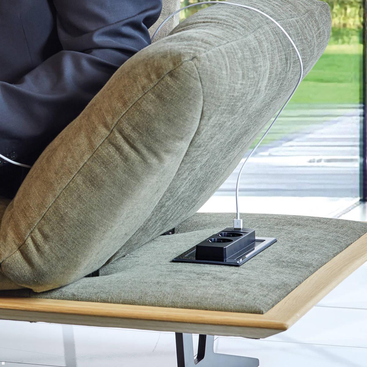 EVOLine BackFlip Cuisine 2x Steckdose mit USB-C Charger, Anwendungsbeispiel