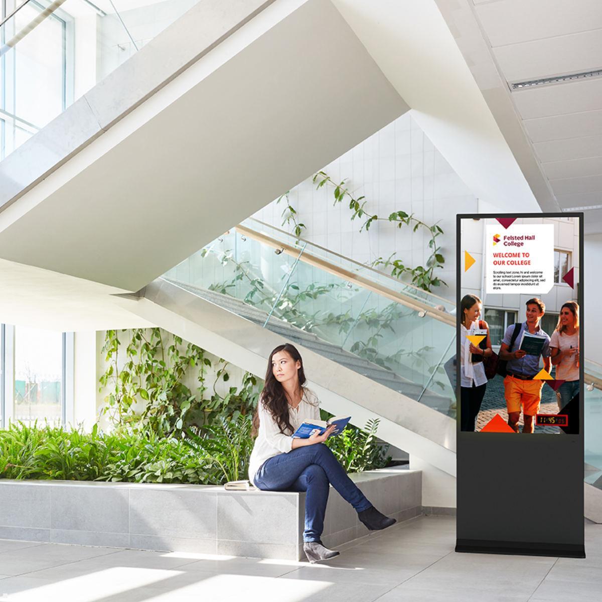 Clevertouch CL Totem Commercial Display 49'' (12949CMTOTEM), Anwendungsbeispiel