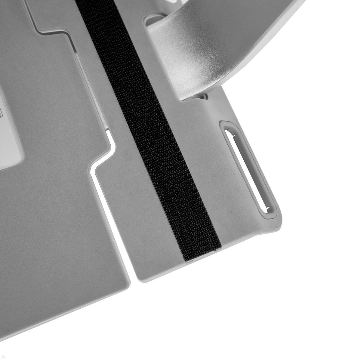 Humanscale M2.1 Laptop Wandhalterung mit Schwenkarm gerade, silber, rutschfest Humanscale M2.1 Laptop Wandhalterung mit Schwenkarm gerade, silber, rutschfest