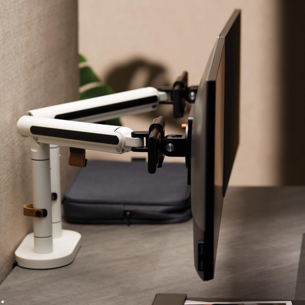 Fellowes Smartview Dual Monitor Tischhalterung, Anwendungsbeispiel