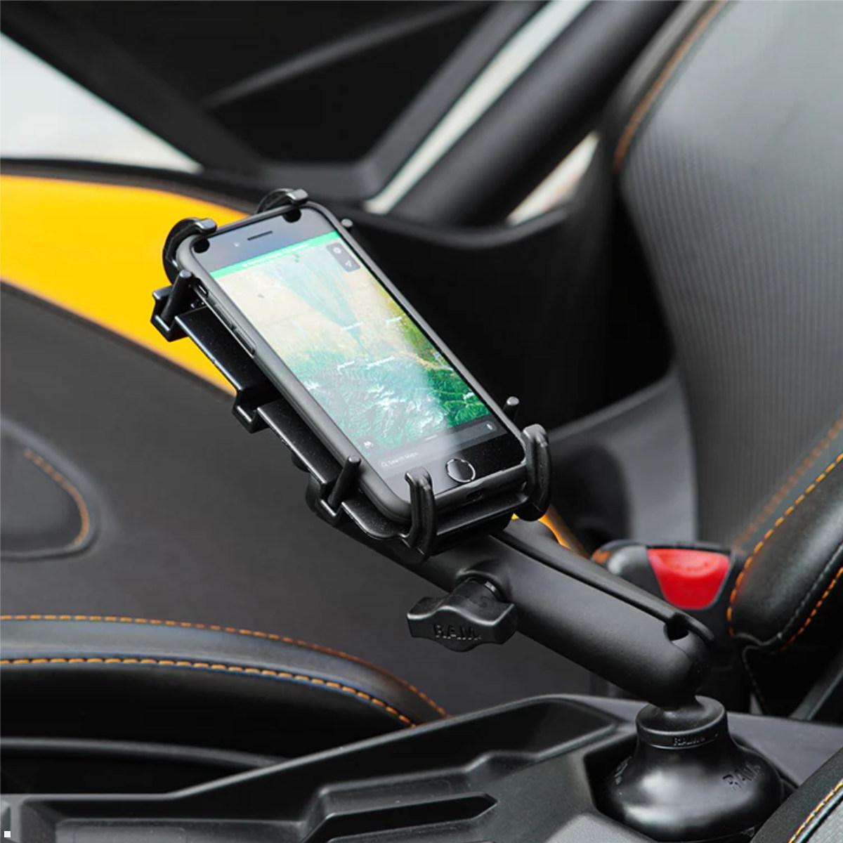 RAM Mounts Quick-Grip™ universal Halter für Smartphones, B-Kugel (RAM-HOL-PD3-238AU), Anwendungsbeispiel